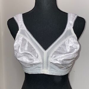 Vtg Playtex 18 Hour Bra 38B